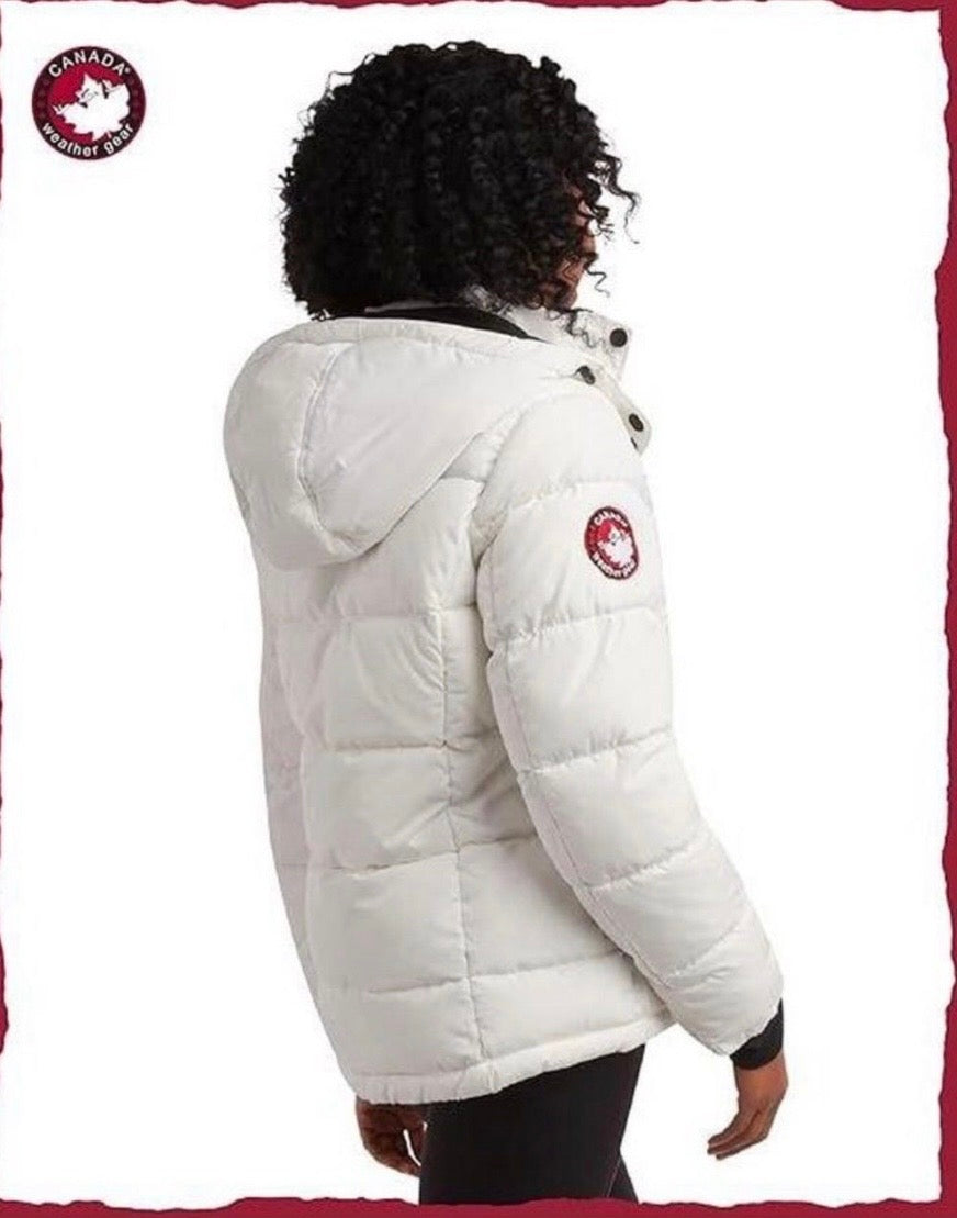 Canada weather gear girls 7|8 small quilted winter jacket in a white color.