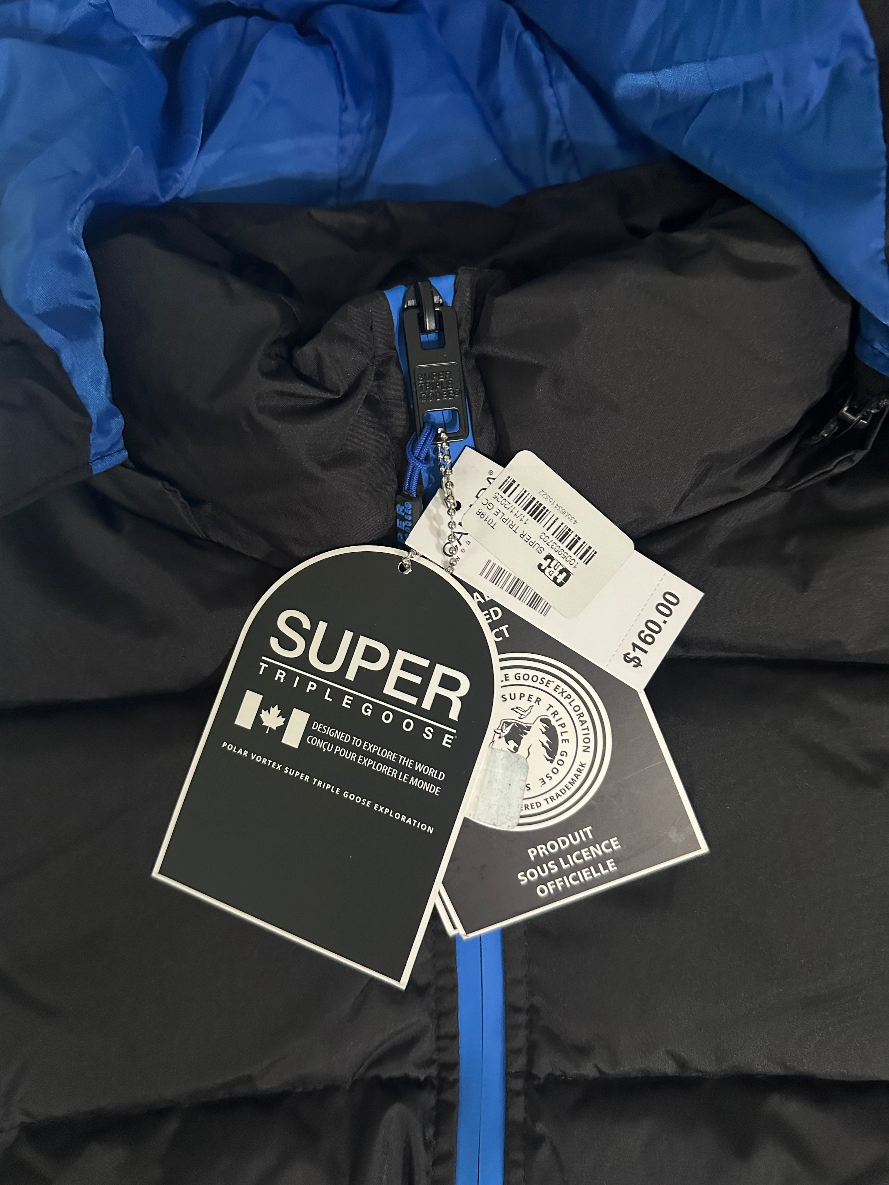Canada weather gear boys super triple Goose puffer jacket with hood. Boys 18/20 XL in black and blue.