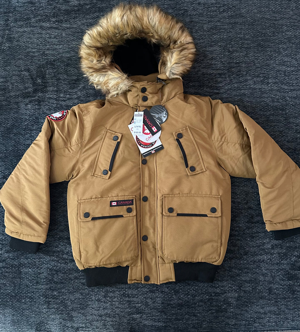 Canada weather gear boy's large 14/16 winter parka in oak color. With fur hood.