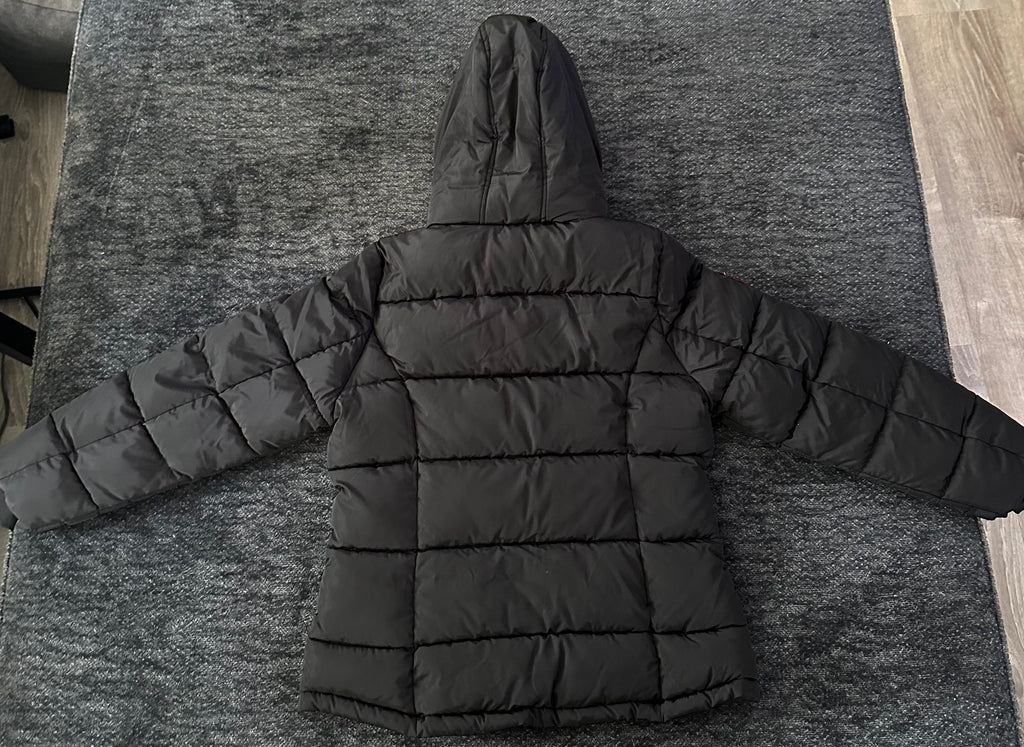 Canada weather gear women's medium quilted winter jacket in a black color.