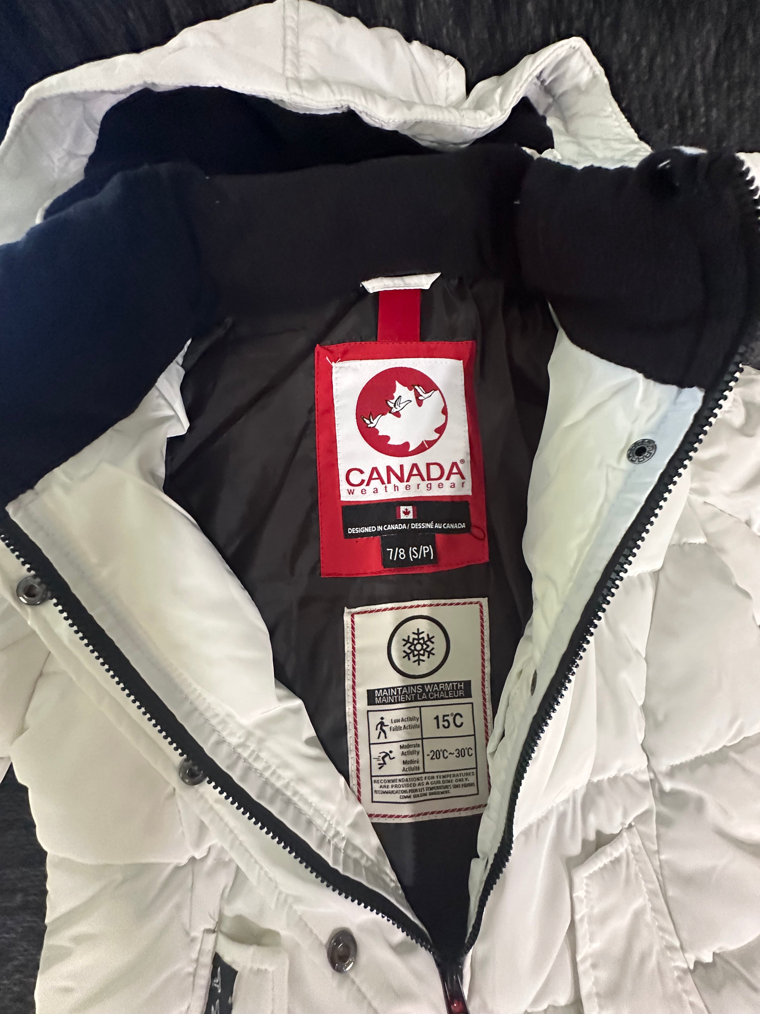 Canada weather gear girls 7|8 small quilted winter jacket in a white color.